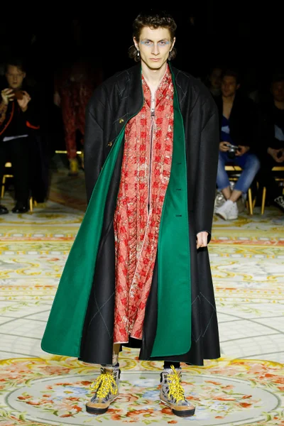 Look 2